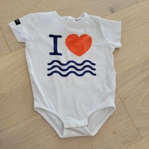Yporque I Love Water onesie